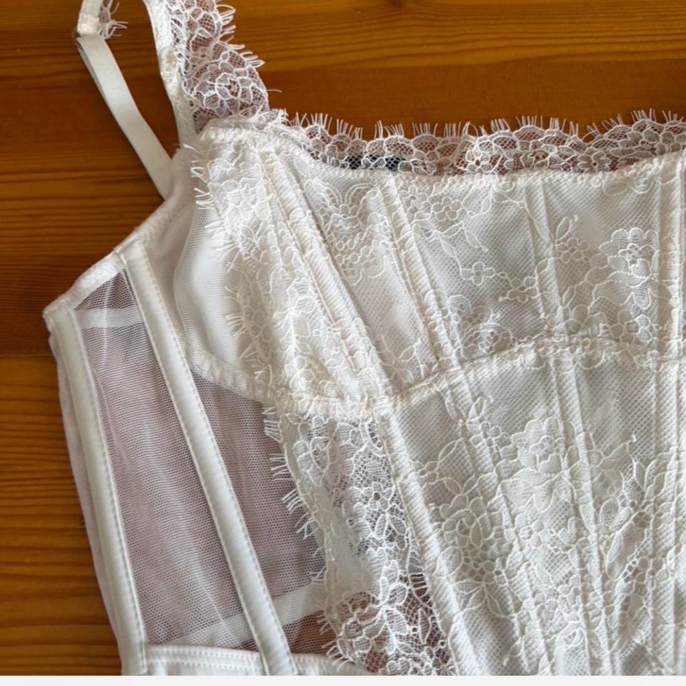 Victorias Secret DREAM ANGELS Unlined Bustier Corset Bra Cheeky Set White NWT - Picture 2 of 5